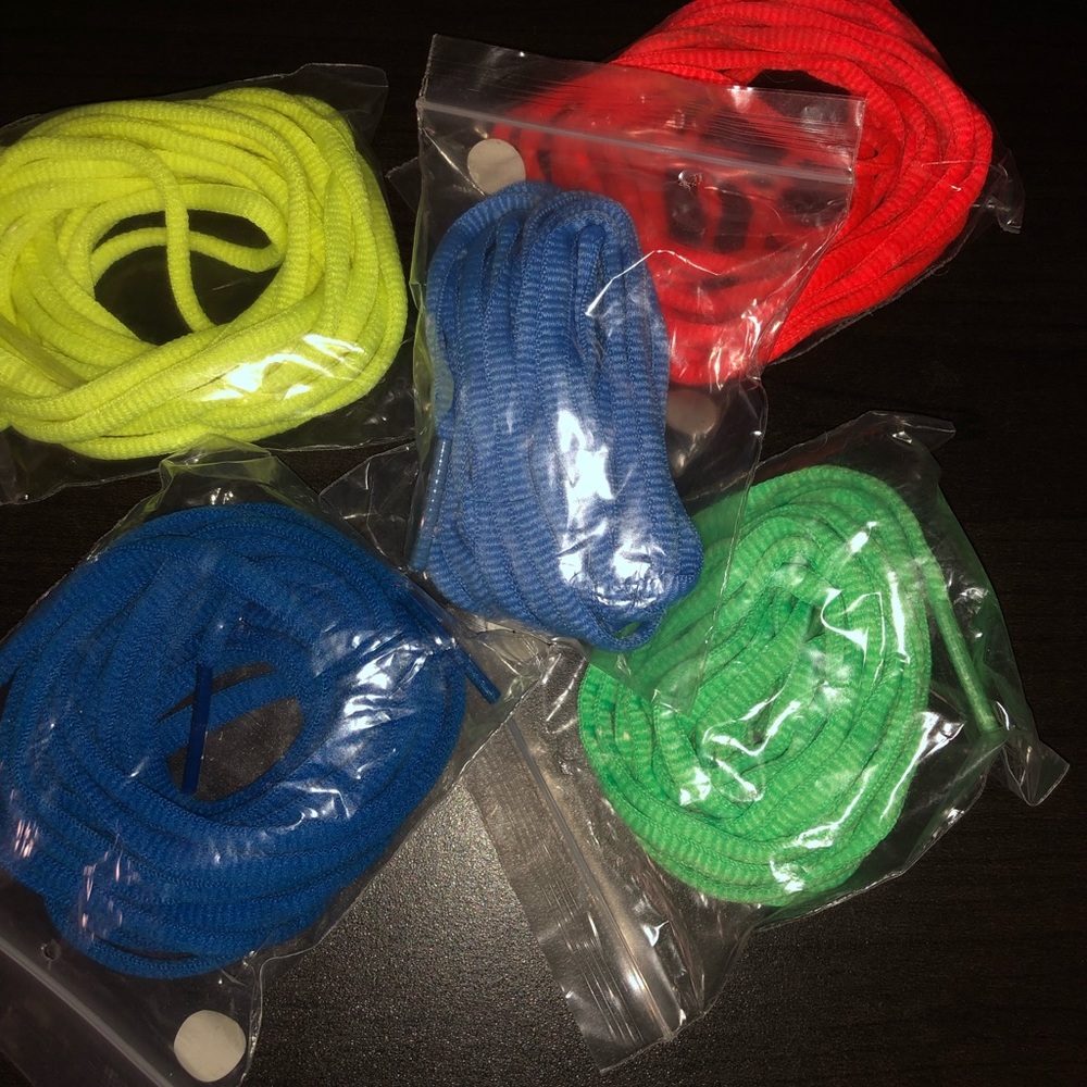 5 brand new sets of shoe laces
